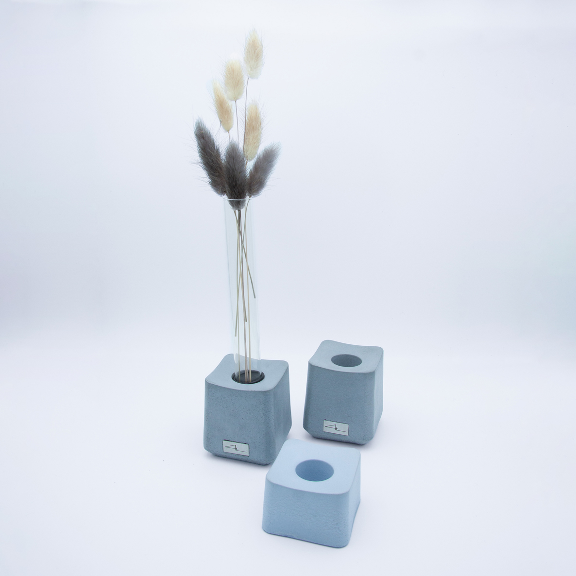 Vase Eddy aus der Studio 4L Betonmanufaktur. Auch als Gewürzhalter oder Kerzenständer verwendbar.