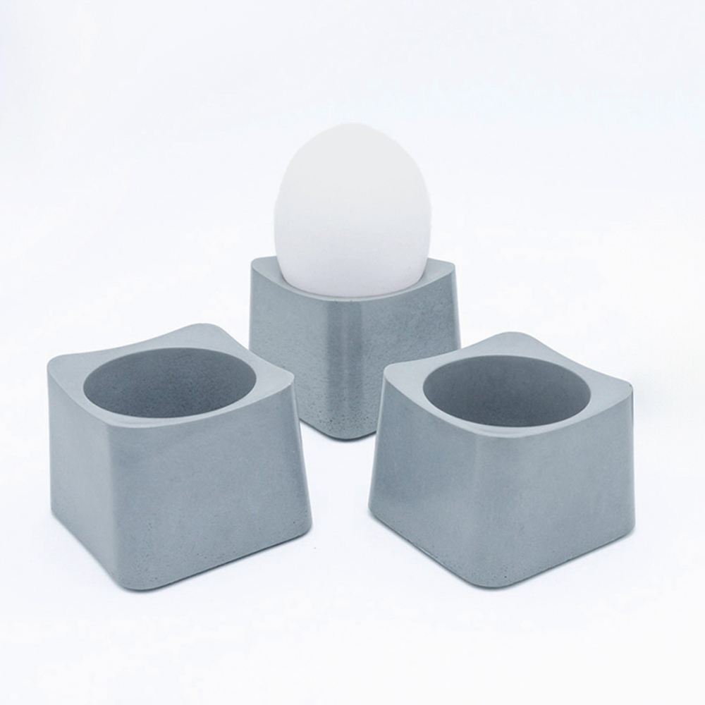Eierbecher Eddy E aus der Studio 4L Betonmanufaktur. Eierbecher, Teelichthalter oder kleines Pflanzgefäß.