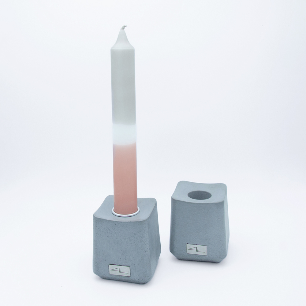 Kerzenständer Eddy aus der Studio 4L Betonmanufaktur. Auch als Gewürzhalter oder Vase verwendbar.