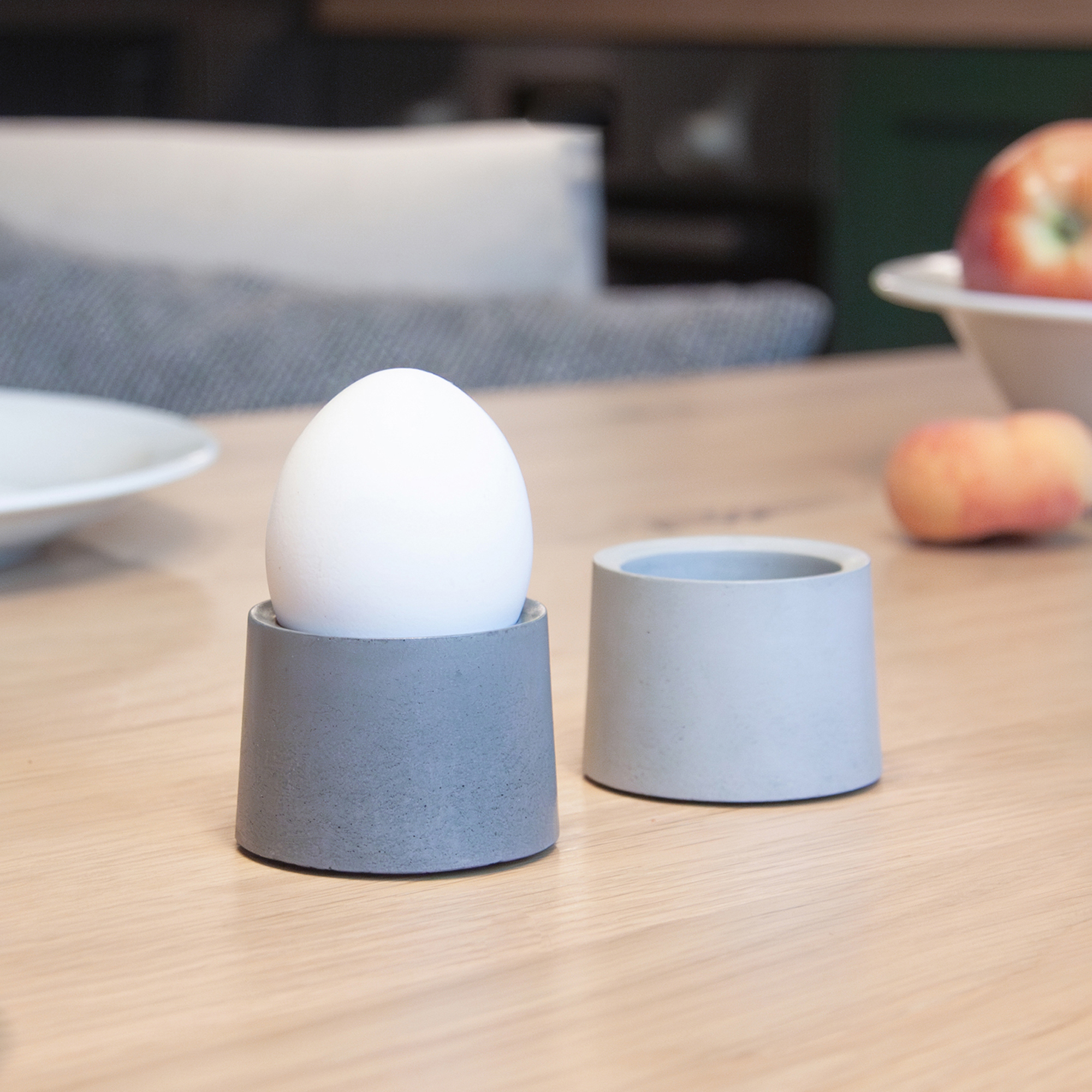 Eierbecher Eddy R aus der Studio 4L Betonmanufaktur. Eierbecher, Teelichthalter oder kleines Pflanzgefäß.